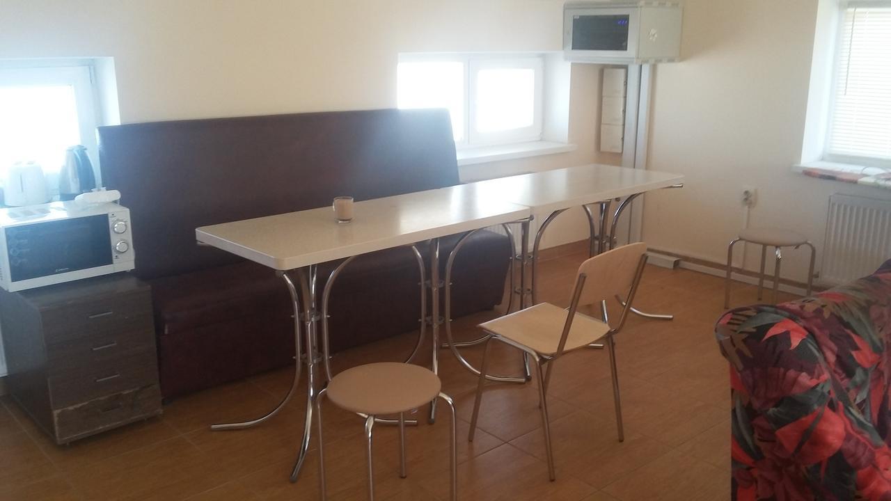 Hostel Stozhary Тернопіль Екстер'єр фото