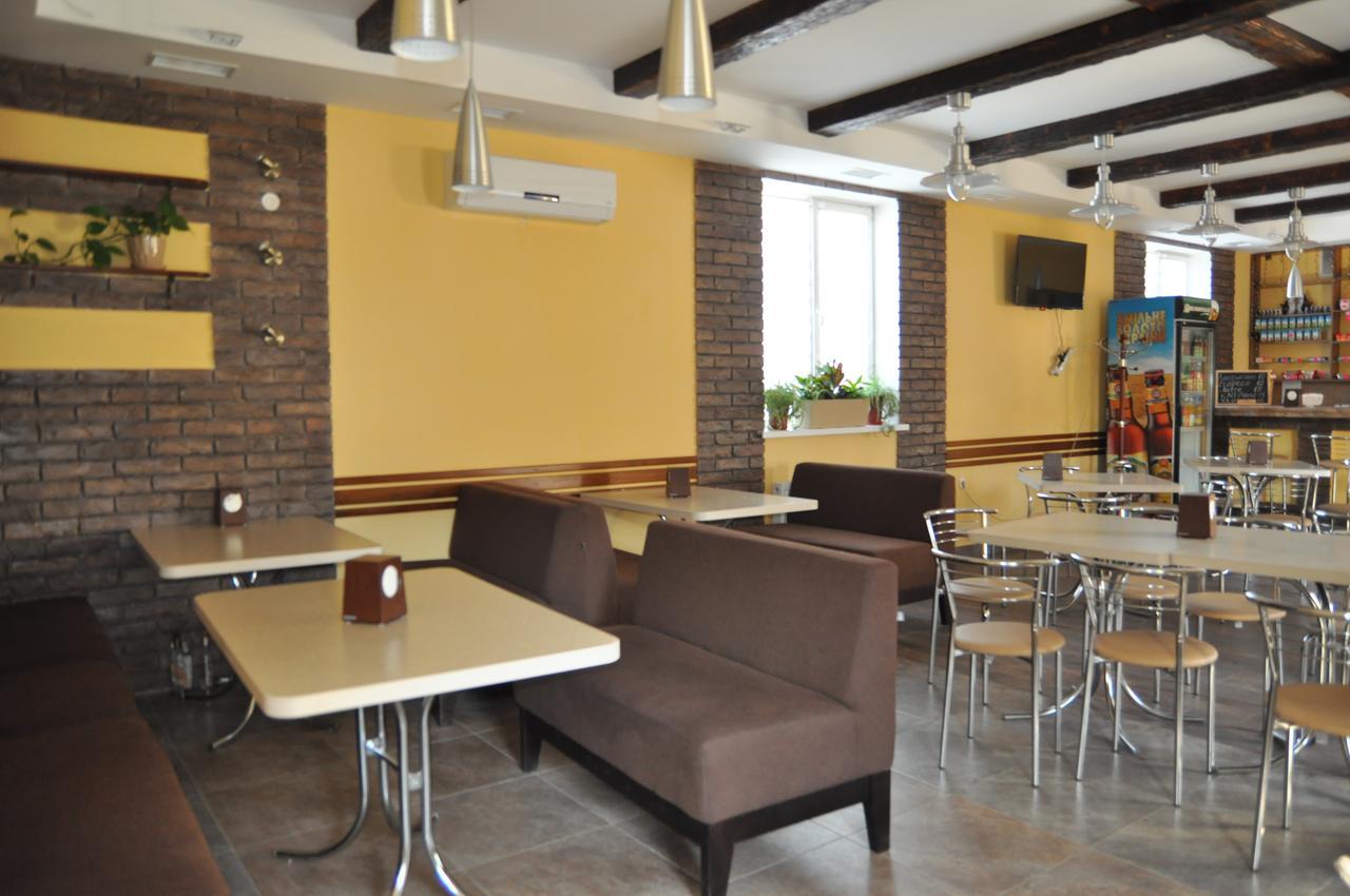 Hostel Stozhary Тернопіль Екстер'єр фото