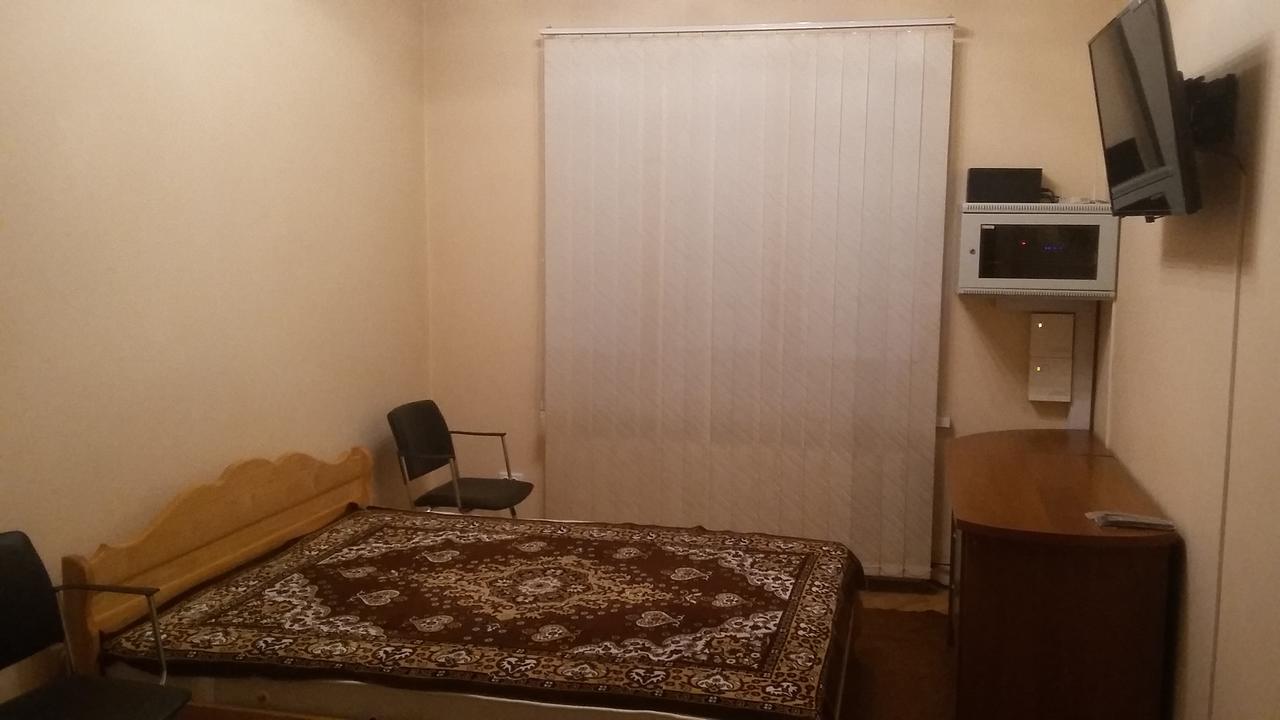 Hostel Stozhary Тернопіль Екстер'єр фото